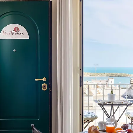 فندق مبيت وإفطار Viesthouse فيستَ