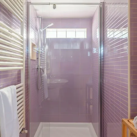 فندق مبيت وإفطار Viesthouse