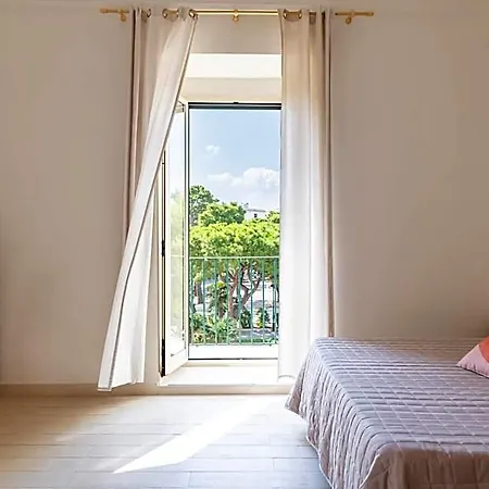 Viesthouse לינה וארוחת בוקר ויאסטה